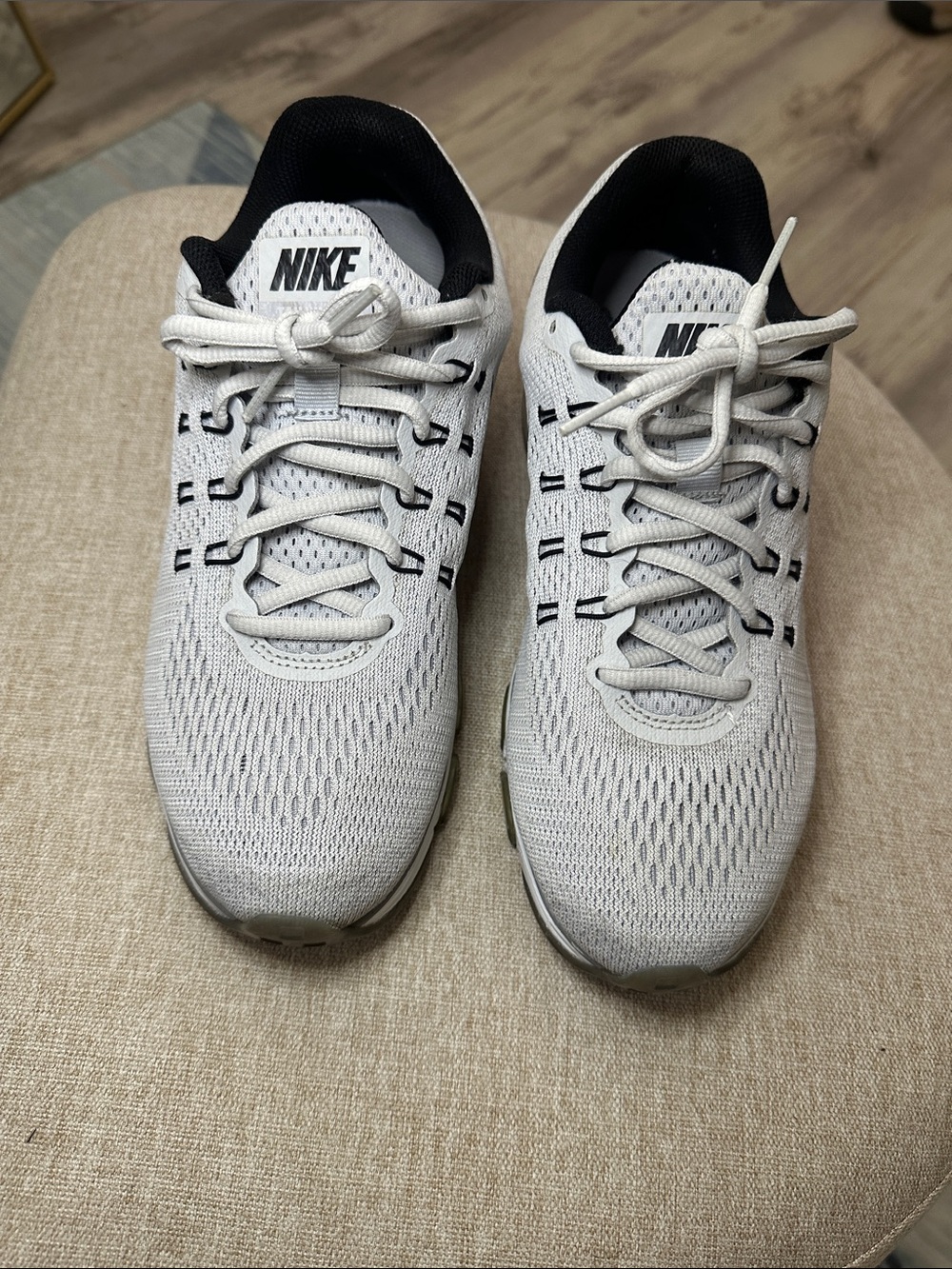 Nike Men’s White and Black Athletic Running Sneakers